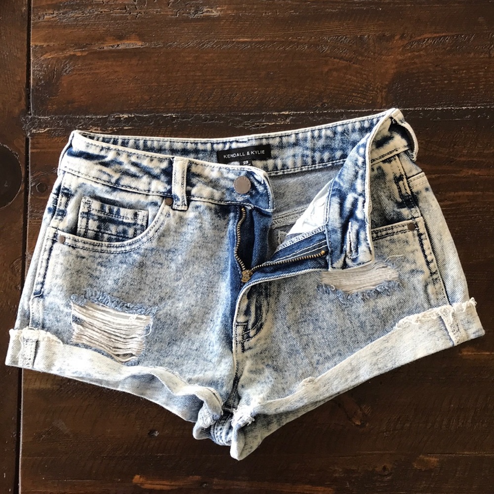 KENDALL & KYLIE size 23  denim cutoff shorts